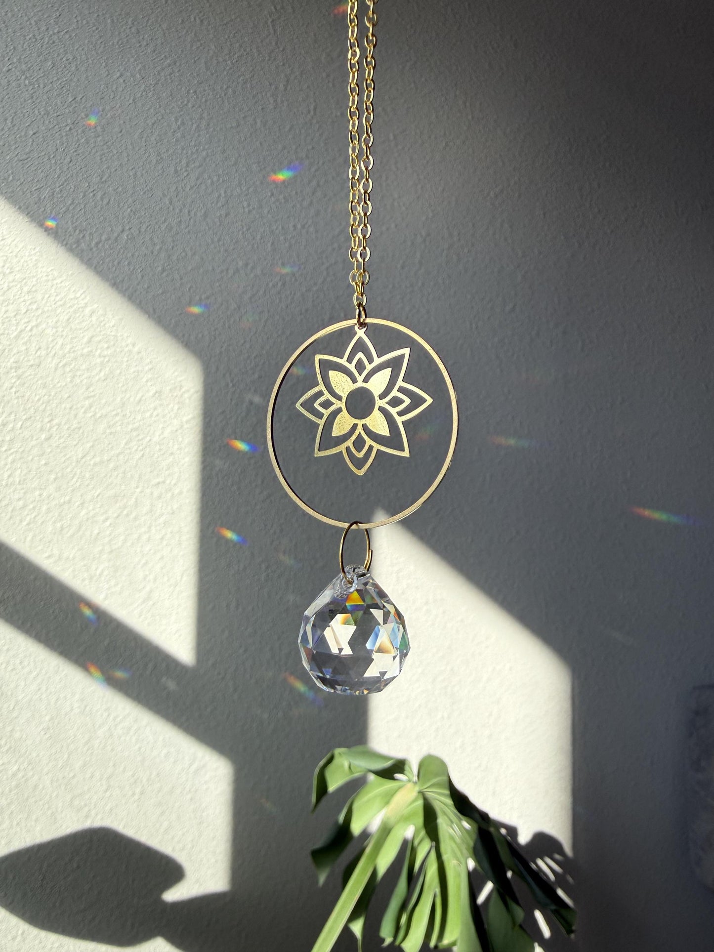 Flower Rearview Mirror Suncatcher #2, Crystal Sun Catcher, Crystal Prism Car Charm, Rearview Mirror Decoration, Car Mirror Charm