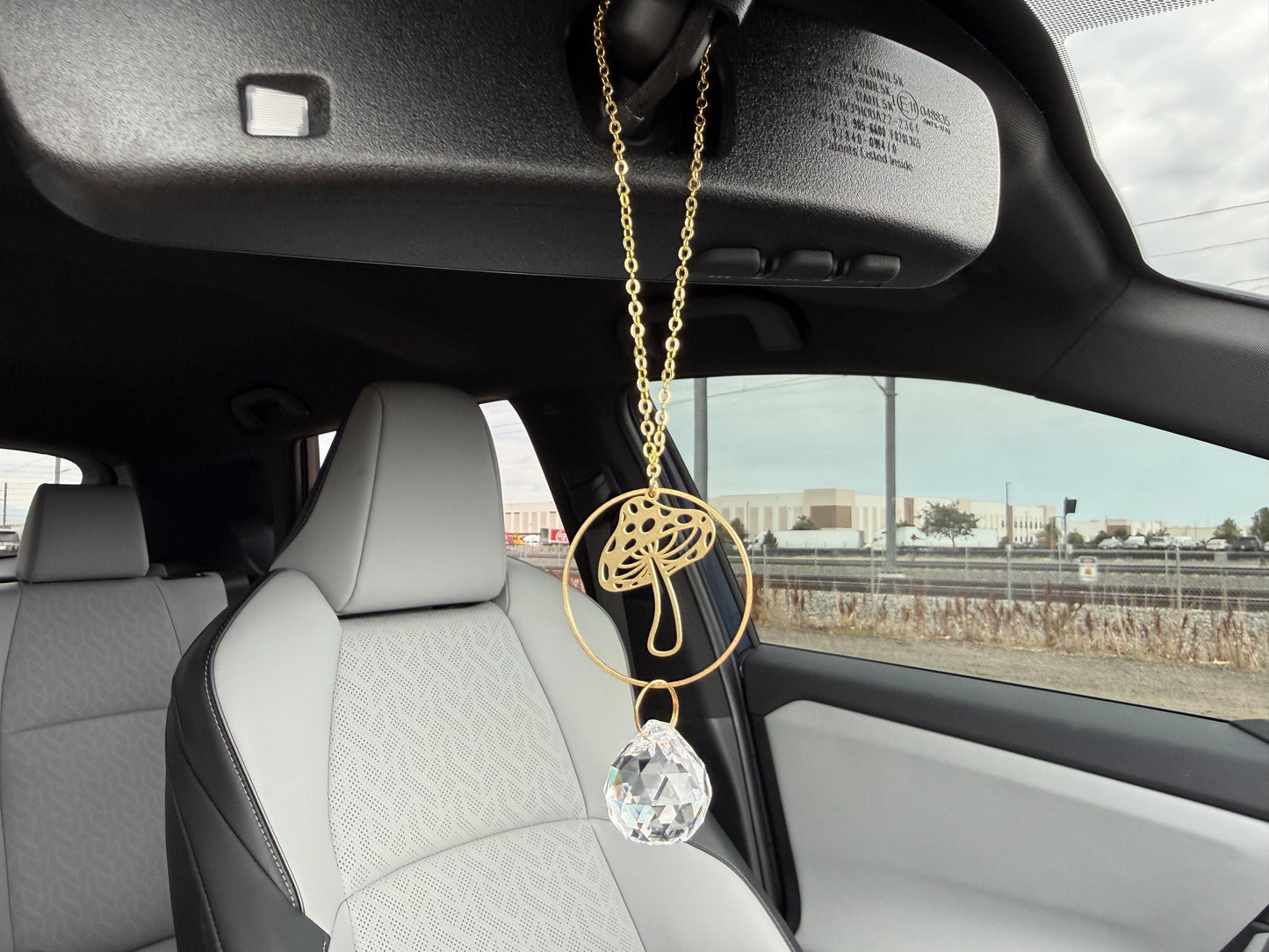 Mushroom Rearview Mirror Suncatcher, Crystal Sun Catcher, Crystal Prism Car Charm, Rearview Mirror Decoration, Car Mirror Charm