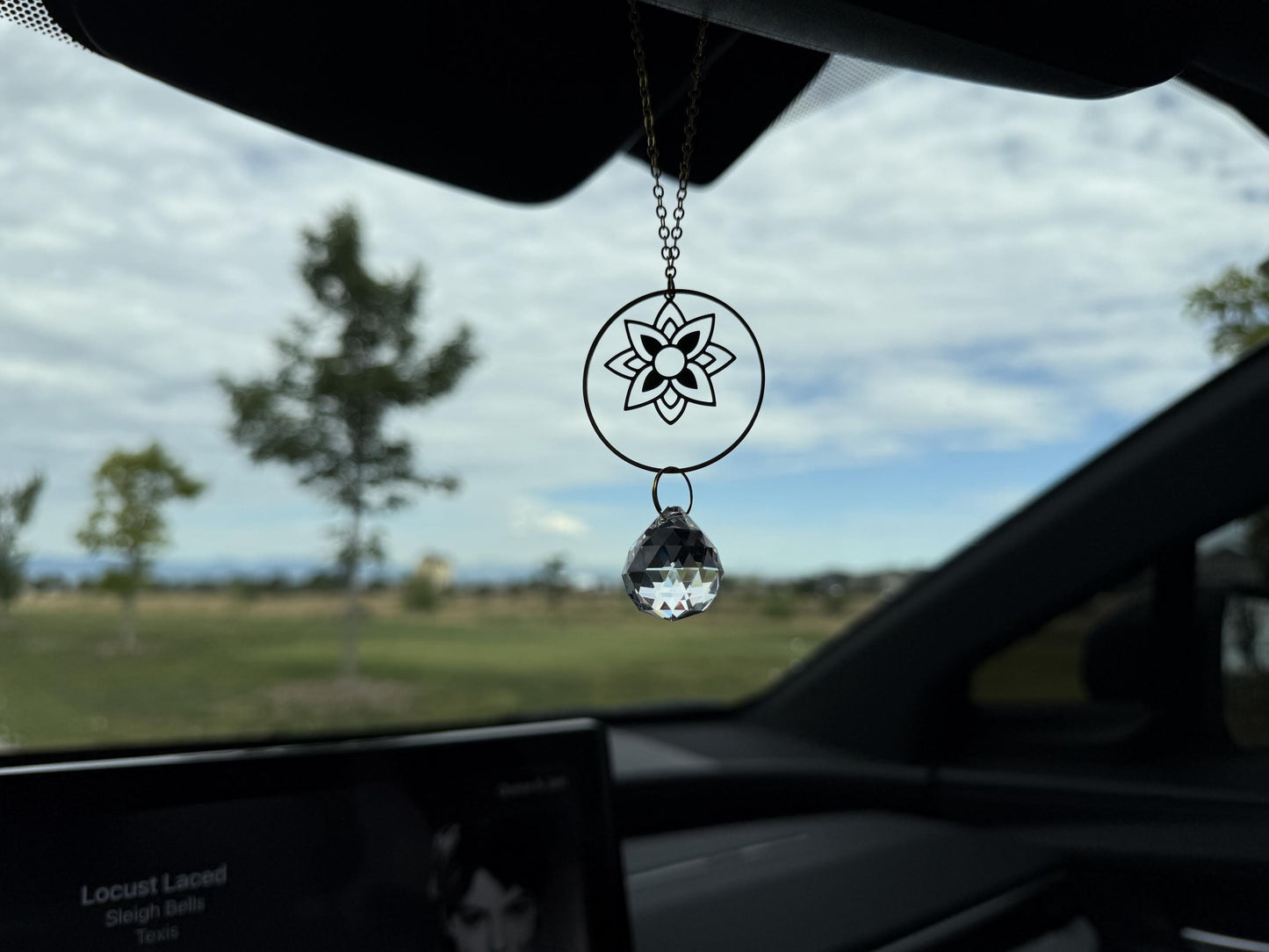 Flower Rearview Mirror Suncatcher #2, Crystal Sun Catcher, Crystal Prism Car Charm, Rearview Mirror Decoration, Car Mirror Charm