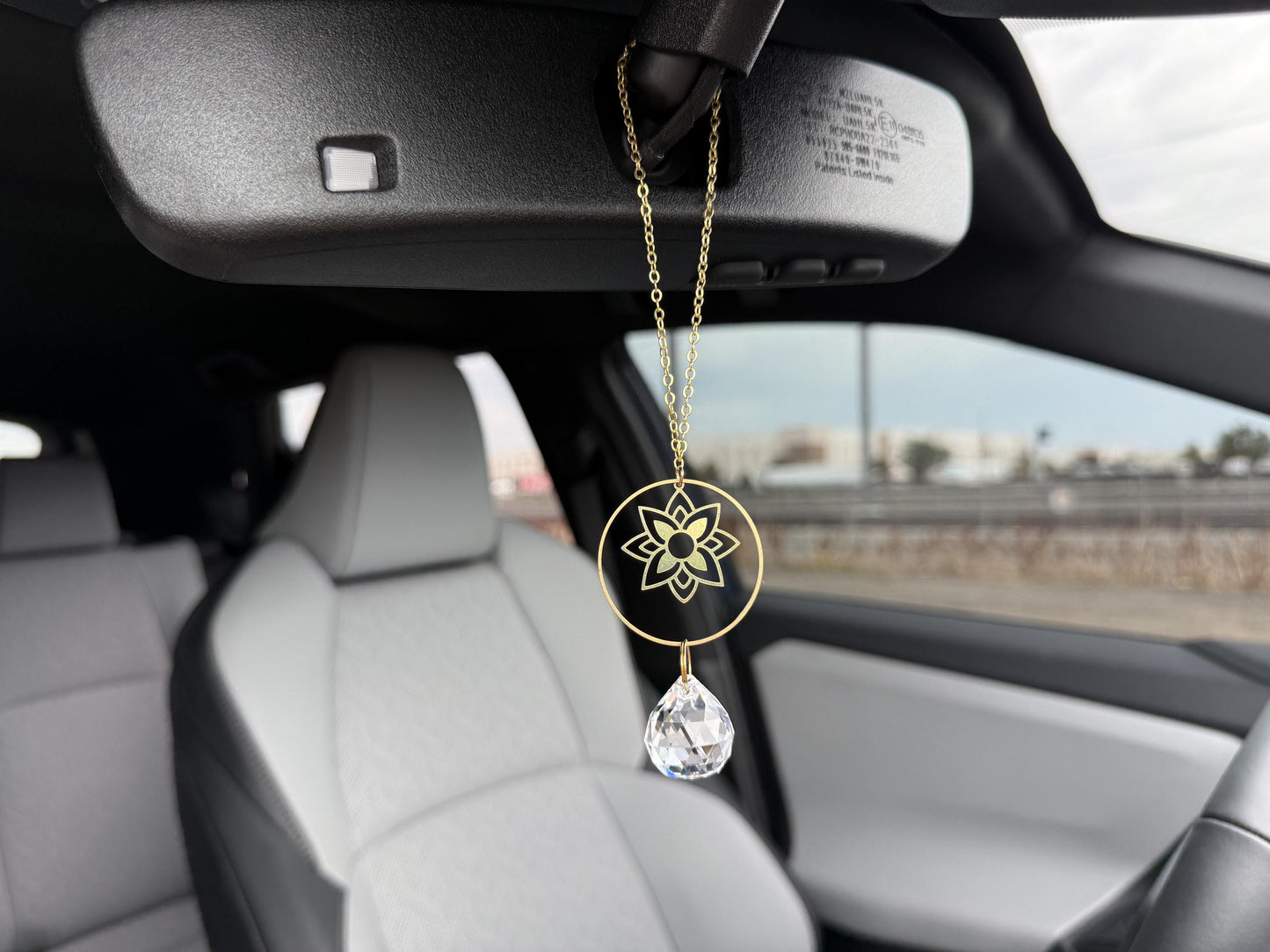 Flower Rearview Mirror Suncatcher #2, Crystal Sun Catcher, Crystal Prism Car Charm, Rearview Mirror Decoration, Car Mirror Charm
