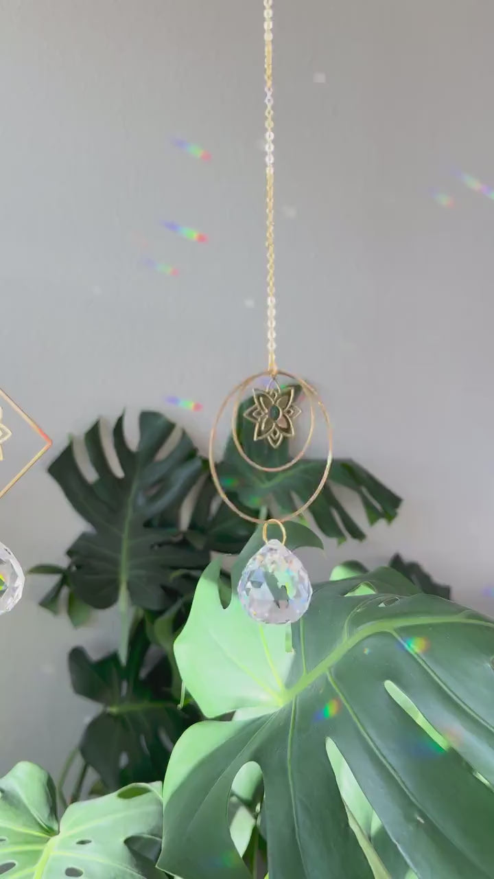 Geometric Flower Suncatcher, Rainbow Maker, Crystal Prism Sun Catcher, Light Catcher, Hanging Crystal Suncatcher, Sympathy Gift